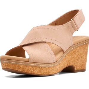 New Never Worn Clarks Giselle Cove Sand 7.5M Wedge Sandal